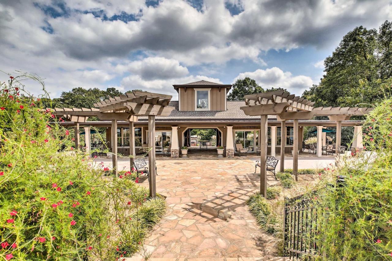 Lake Allatoona Area Studio With Pool And Views! Cartersville Exterior photo